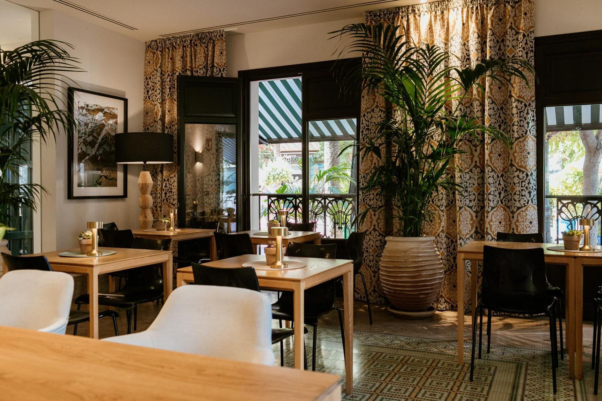 Hotel Estepona Plaza Eksteriør billede